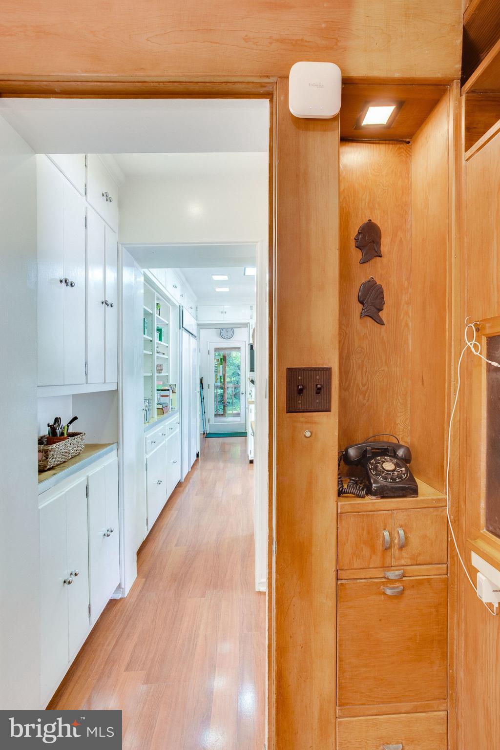 1201 Key Drive Alexandria, VA 22302 - Photo 22 of 82 Main House Telephone Detail