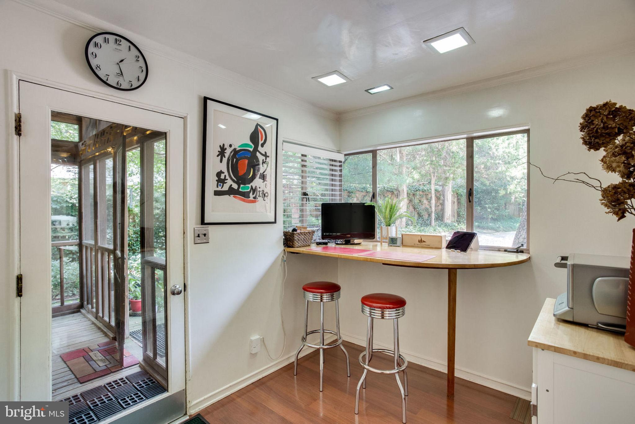 1201 Key Drive Alexandria, VA 22302 - Photo 28 of 82 Breakfast Room with door to Screened Porch