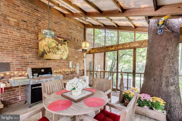 $2,400,000 | 1201 Key Drive, Alexandria, VA 22302