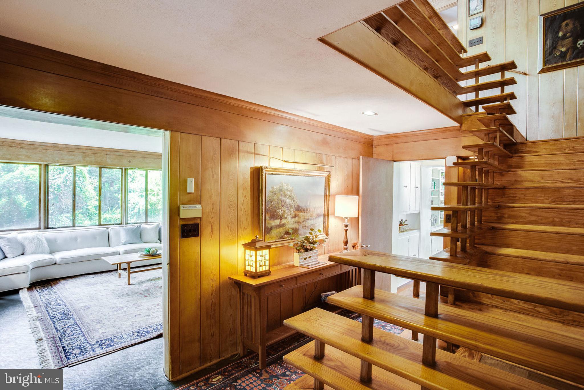 1201 Key Drive Alexandria, VA 22302 - Photo 31 of 82 Main House Stairs