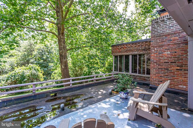 $2,400,000 | 1201 Key Drive, Alexandria, VA 22302