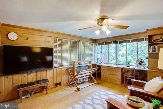 $2,400,000 | 1201 Key Drive, Alexandria, VA 22302