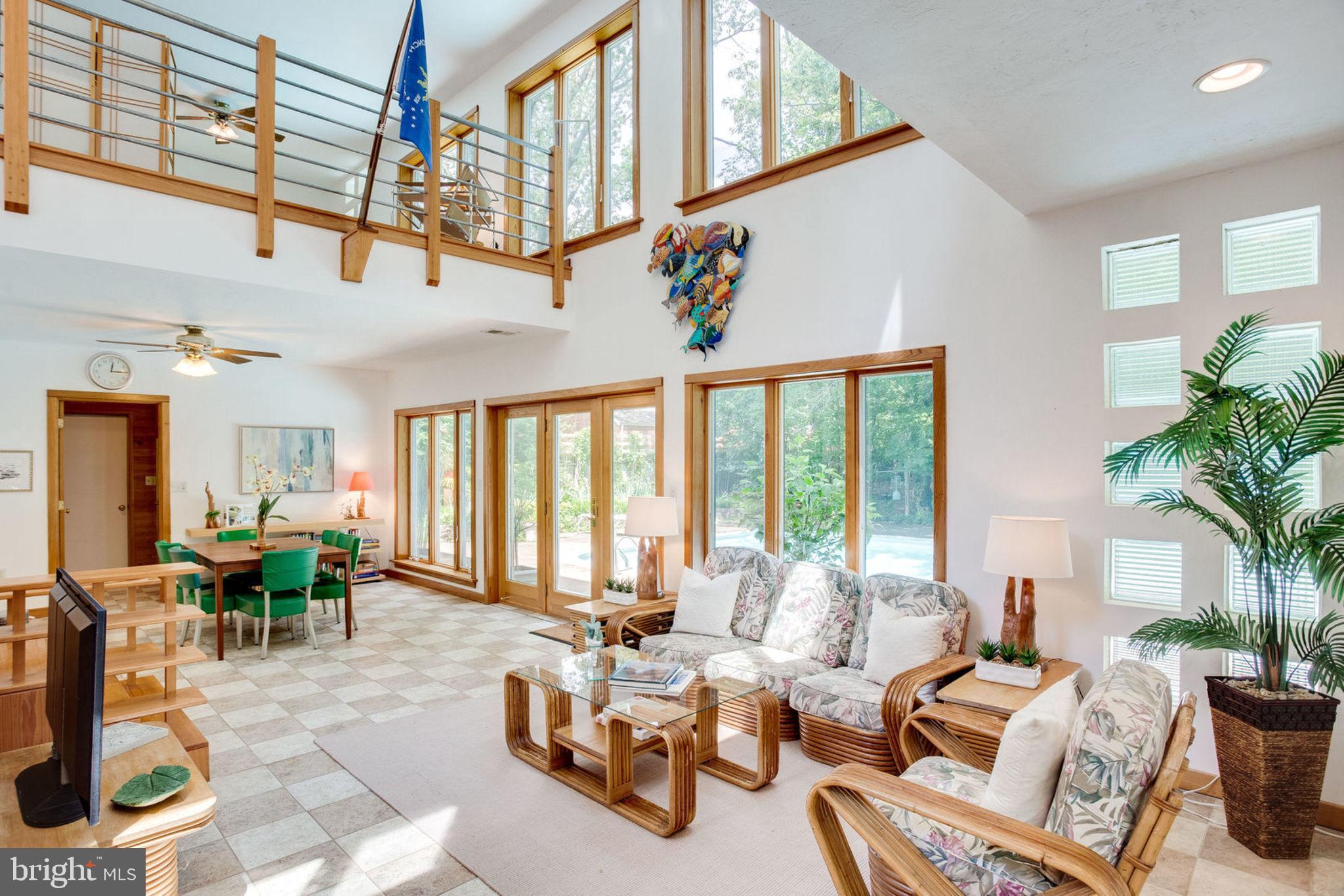 1201 Key Drive Alexandria, VA 22302 - Photo 53 of 82 Guest House Living Room