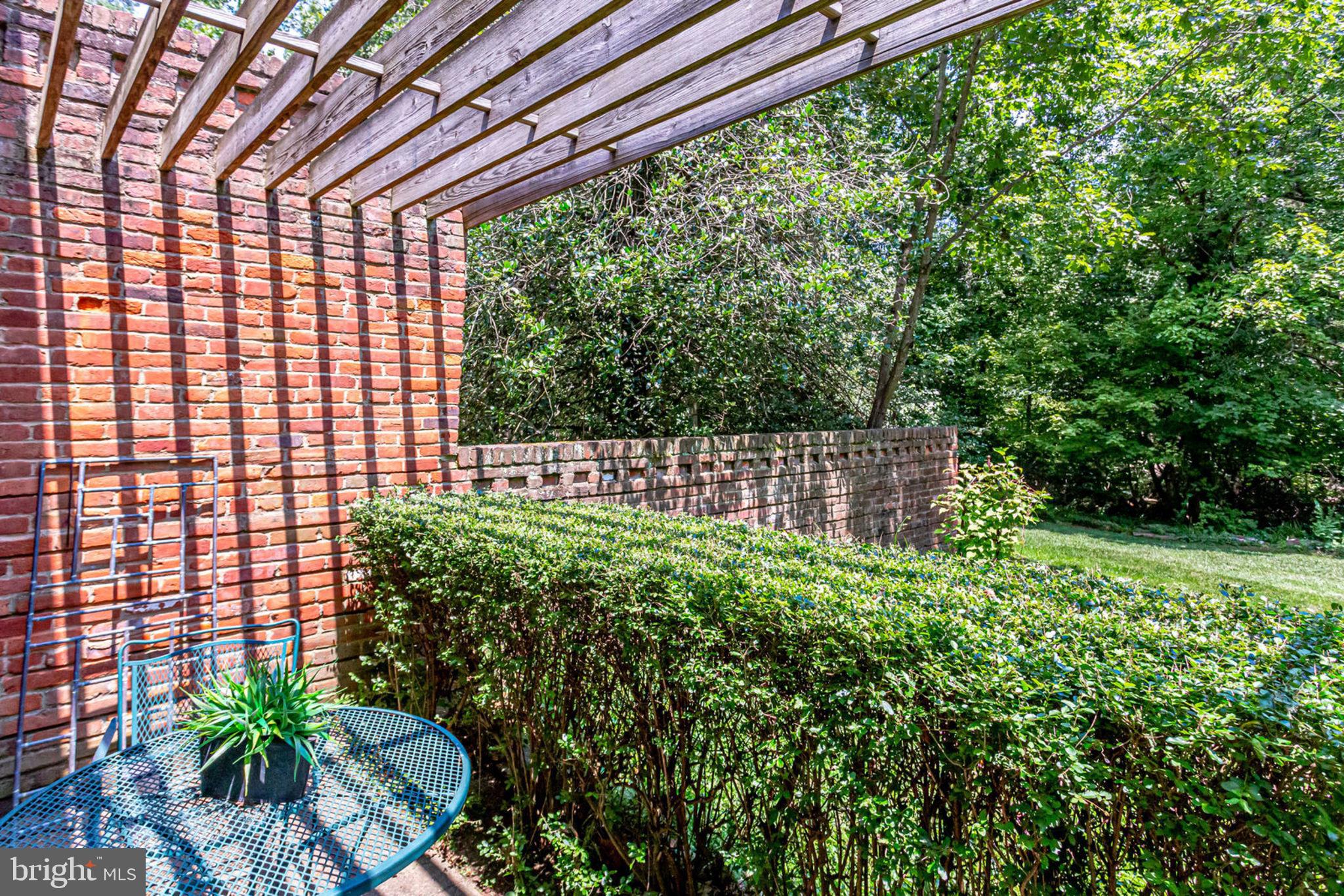 1201 Key Drive Alexandria, VA 22302 - Photo 77 of 82 Outside Seating