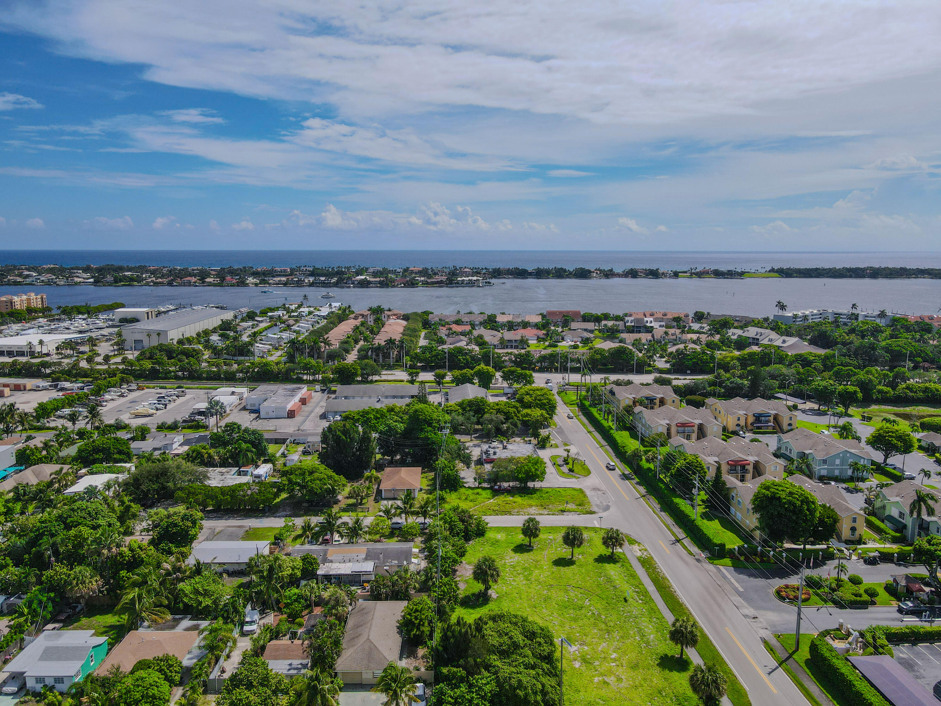 7963 Overlook Road Lake Worth, FL 33462 - Photo 30 of 42 casa-31_1