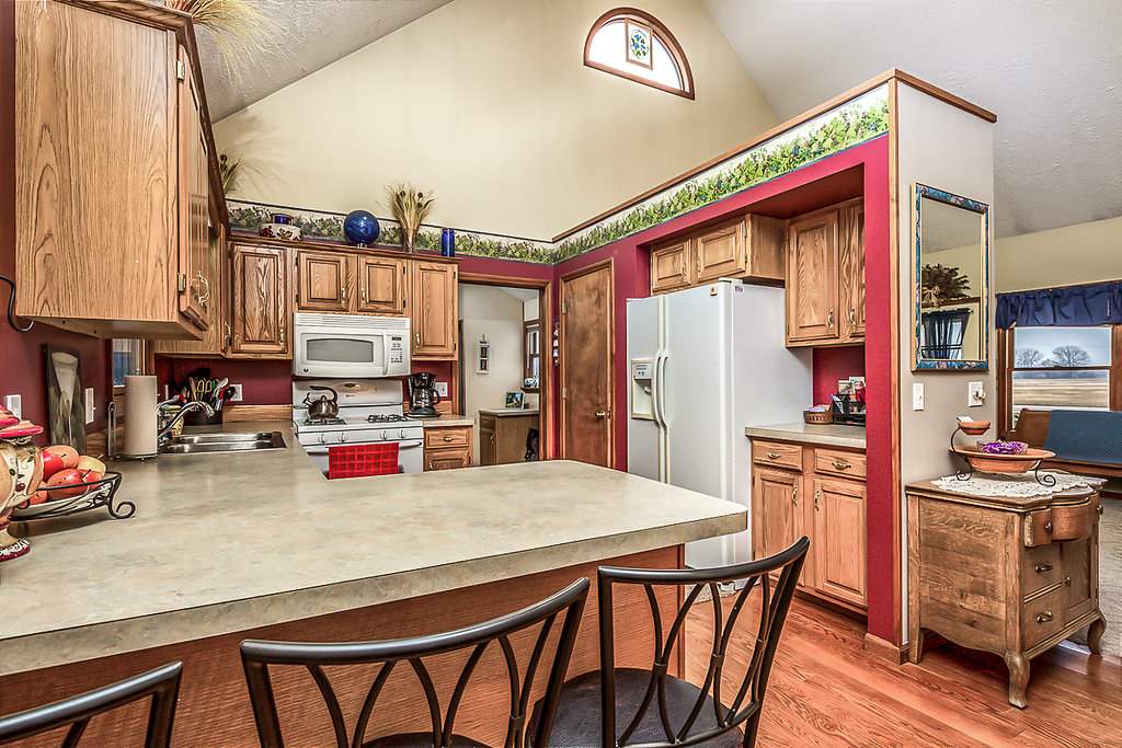 5443 Anderson Road St. Johns, MI 48879 - Photo 7 of 35 31343559-6.JPG