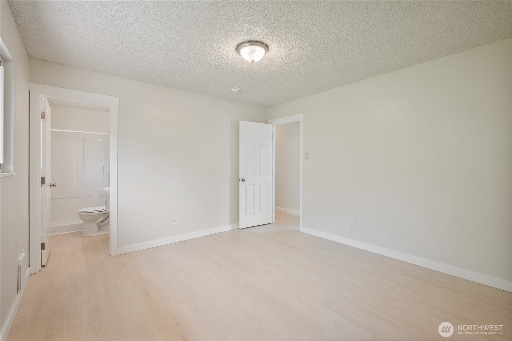 1703 33rd Avenue Longview, WA 98632 - Photo 12 of 30