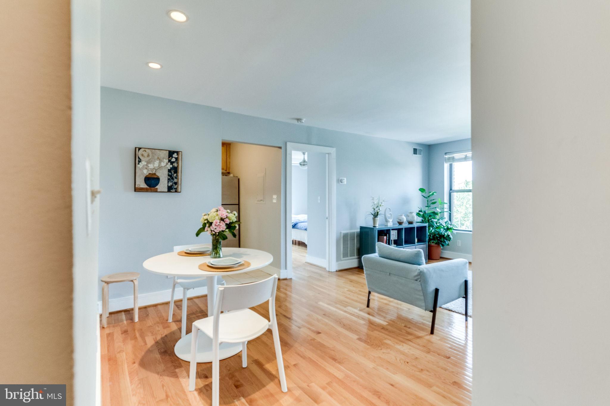 2901 16th Street Northwest, Unit 402 Washington, DC 20009 - Photo 3 of 27