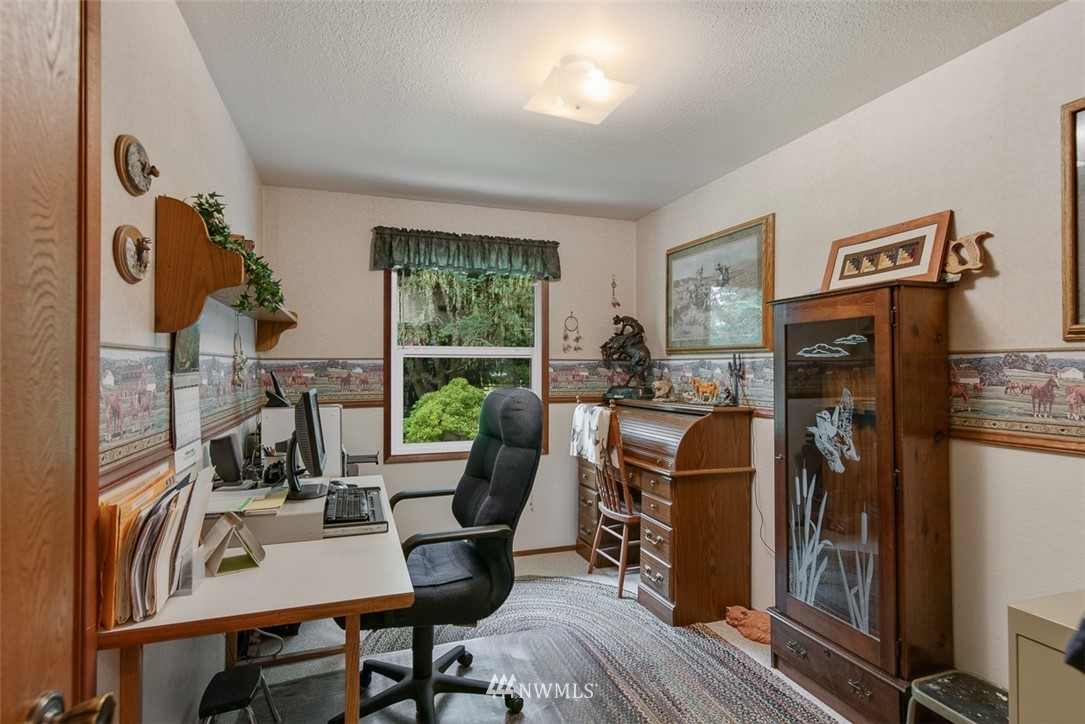 946 East Hemmi Road Everson, WA 98247 - Photo 12 of 24 Gallery Image 12