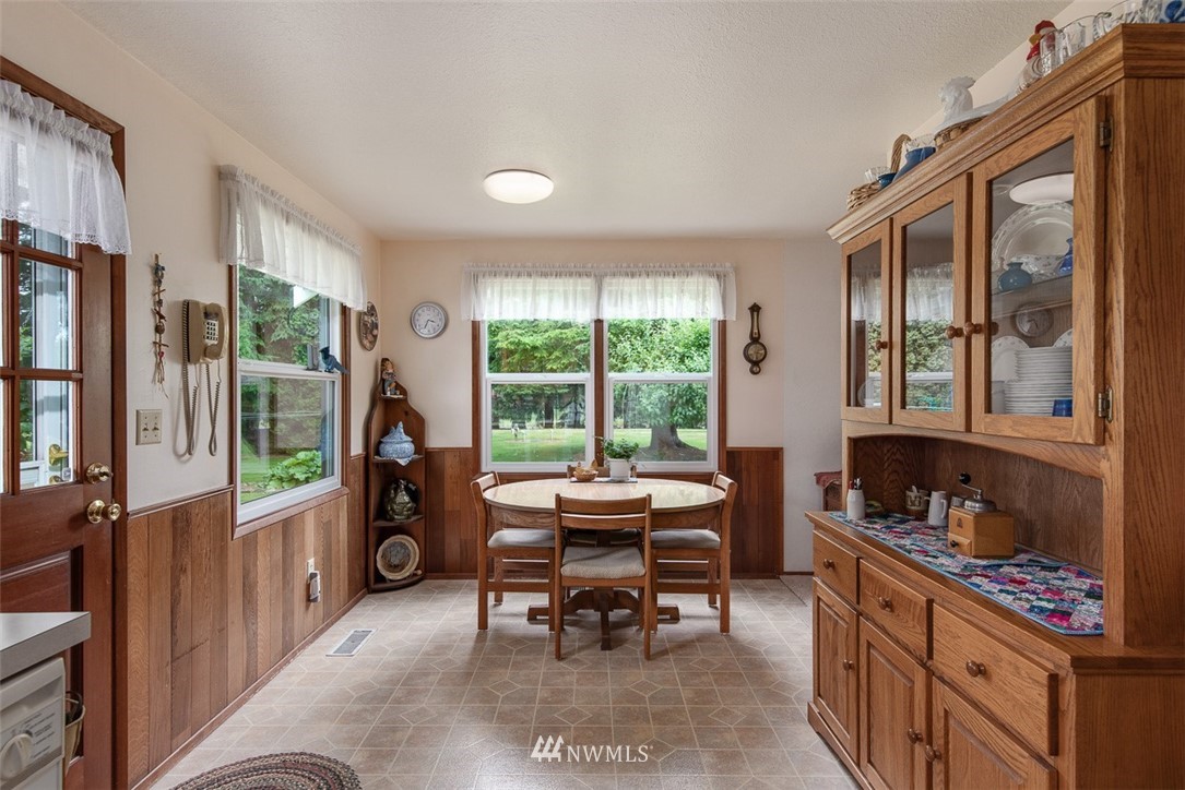946 East Hemmi Road Everson, WA 98247 - Photo 7 of 24 Gallery Image 7