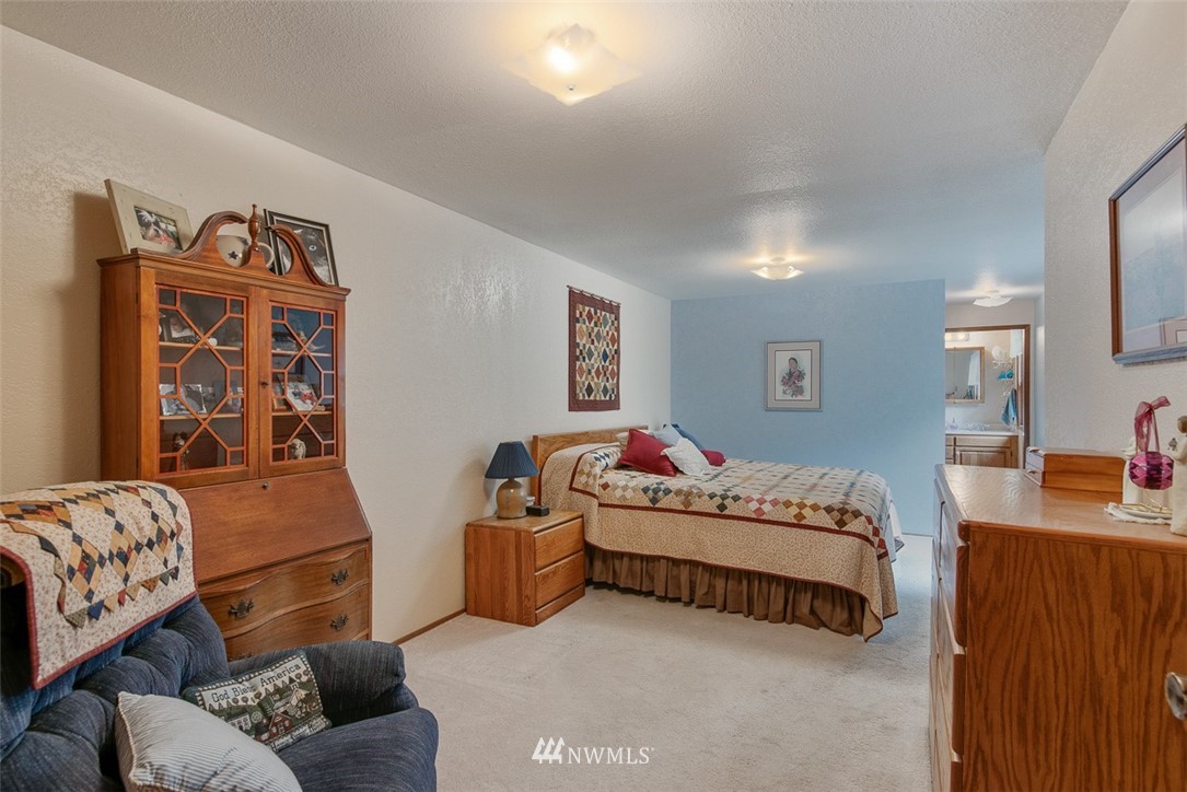 946 East Hemmi Road Everson, WA 98247 - Photo 8 of 24 Gallery Image 8