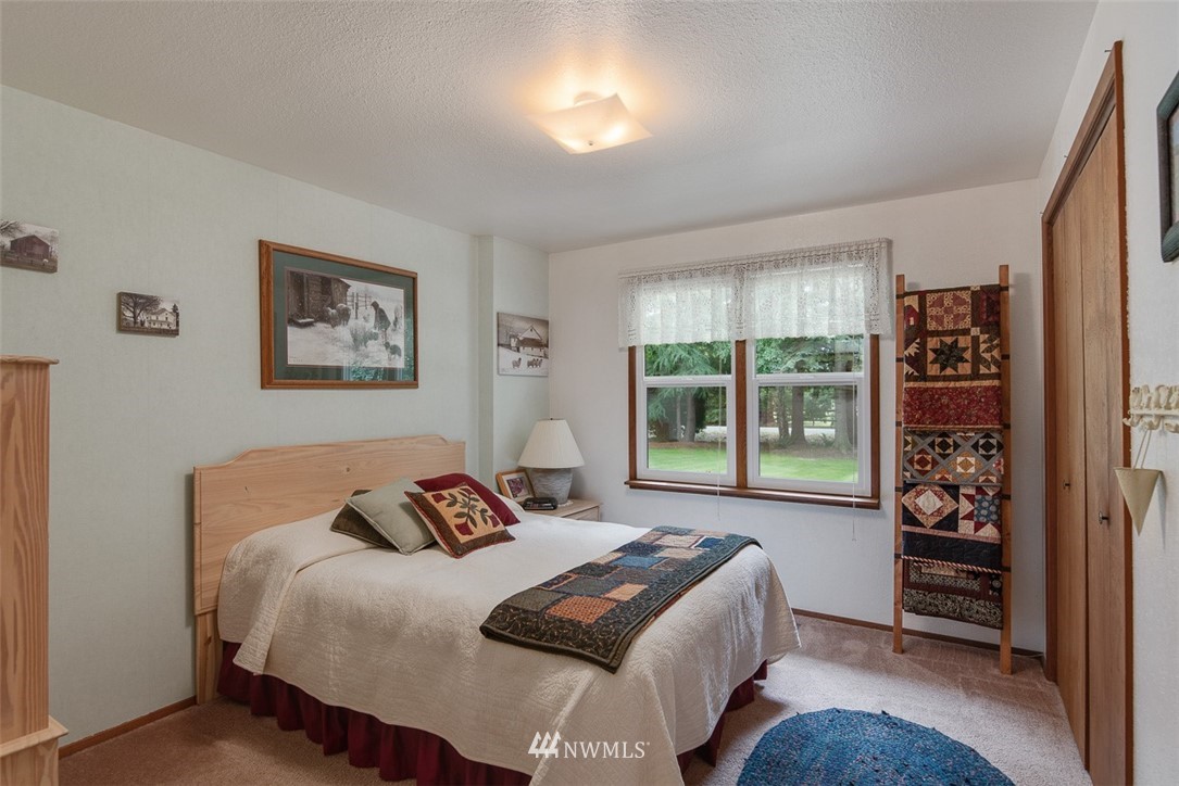 946 East Hemmi Road Everson, WA 98247 - Photo 10 of 24 Gallery Image 10