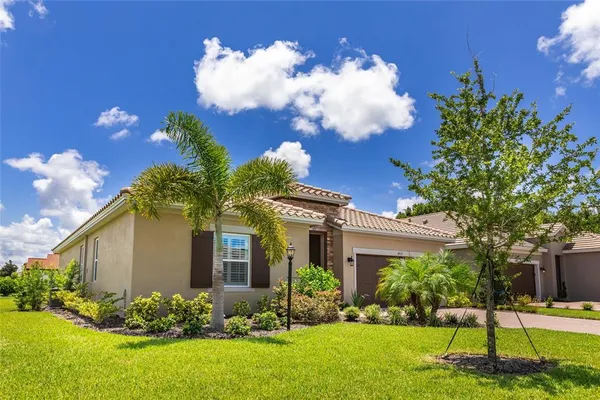 $3,695 | 4919 Tobermory Way, Bradenton, FL 34211