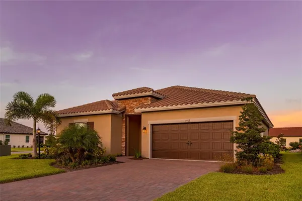 $3,695 | 4919 Tobermory Way, Bradenton, FL 34211