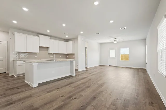 $339,900 | 4022 Crowning Court, Brookshire, TX 77423