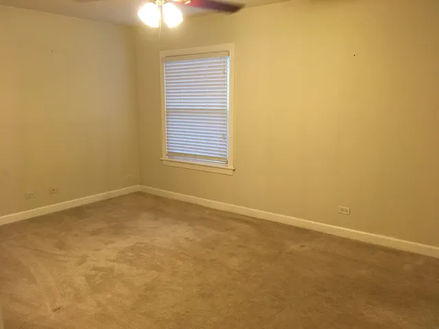 $2,400 | 1722 Ranchview Drive, Naperville, IL 60565