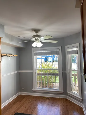 $2,400 | 1722 Ranchview Drive, Naperville, IL 60565