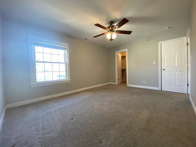 $2,400 | 1722 Ranchview Drive, Naperville, IL 60565