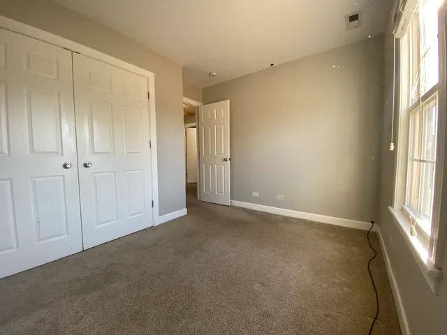 $2,400 | 1722 Ranchview Drive, Naperville, IL 60565