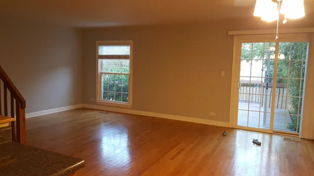 $2,400 | 1722 Ranchview Drive, Naperville, IL 60565