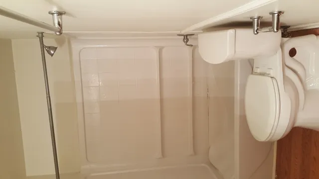 $2,400 | 1722 Ranchview Drive, Naperville, IL 60565