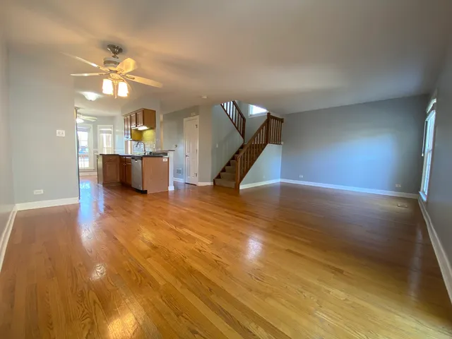 $2,400 | 1722 Ranchview Drive, Naperville, IL 60565