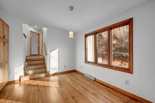 $449,900 | 75 Hart Road, Guilford, CT 06437