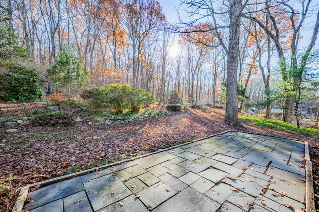 $449,900 | 75 Hart Road, Guilford, CT 06437