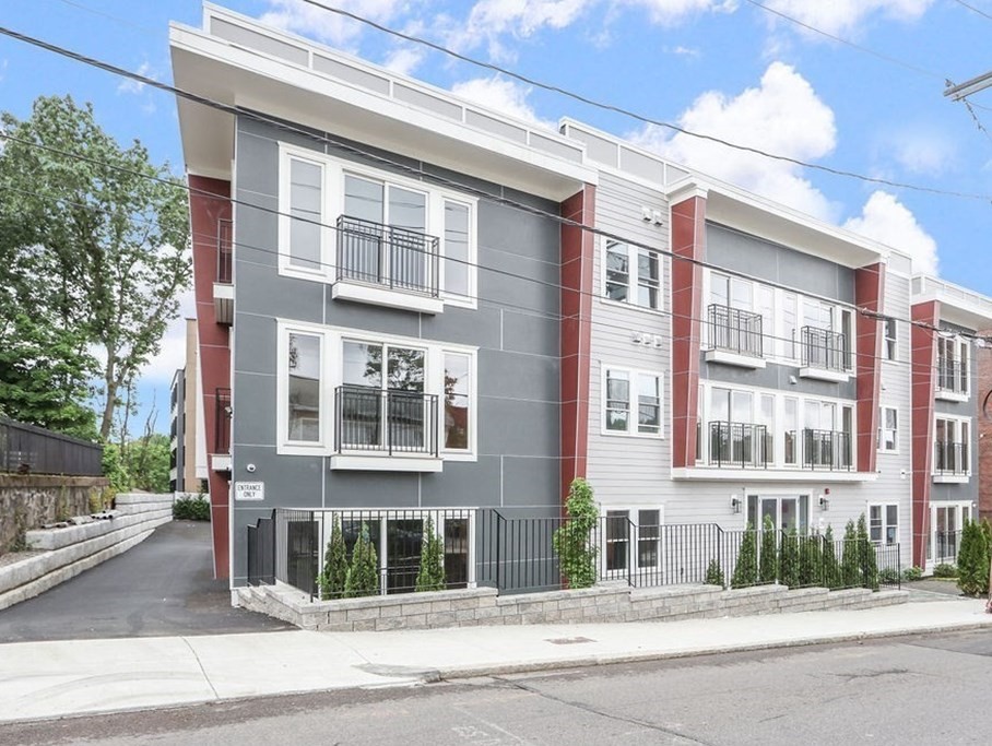 21 Glen Road, Unit 7 Boston, MA 02130 - Photo 1 of 15 a front view of a building