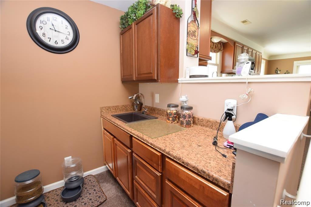 14900 South Fowlerville Road Perry, MI 48872 - Photo 4 of 36
