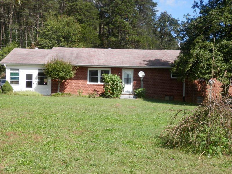 1955 Reliance Road Tellico Plains, TN 37385 - Photo 1 of 34 PA120015