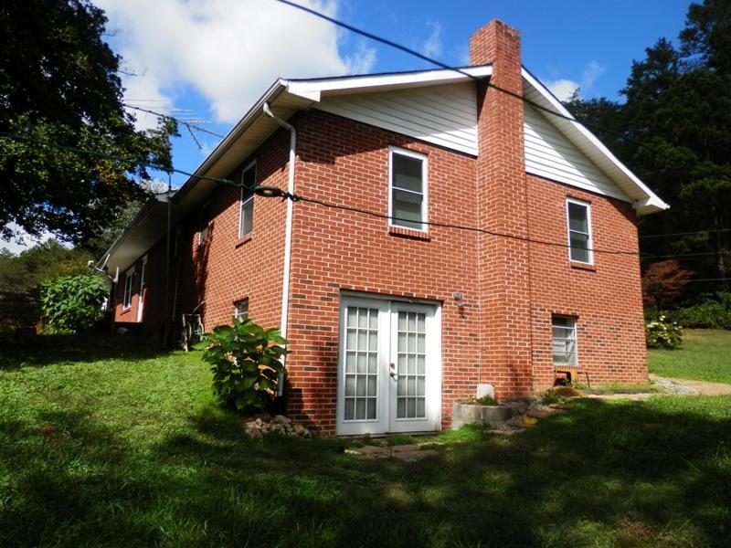 1955 Reliance Road Tellico Plains, TN 37385 - Photo 8 of 34 PA120022