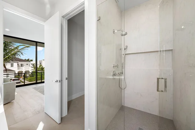 $3,850,000 | 718 Lake Avenue North, Delray Beach, FL 33483