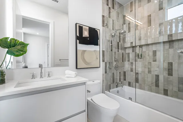 $3,850,000 | 718 Lake Avenue North, Delray Beach, FL 33483