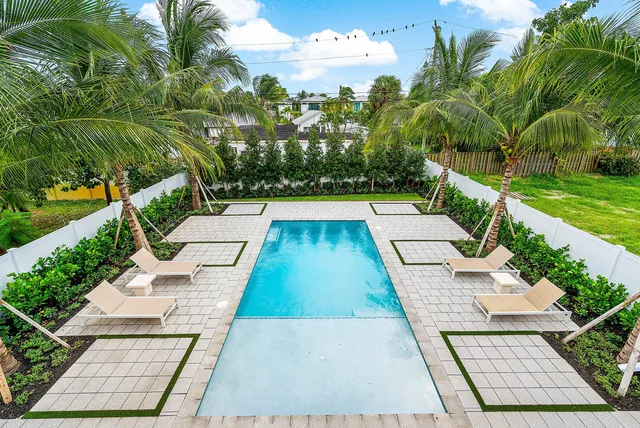 $3,850,000 | 718 Lake Avenue North, Delray Beach, FL 33483