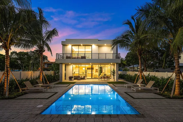 $3,850,000 | 718 Lake Avenue North, Delray Beach, FL 33483
