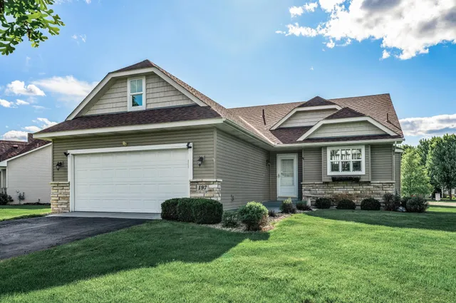 $369,900 | 197 Century Trail, Circle Pines, MN 55014