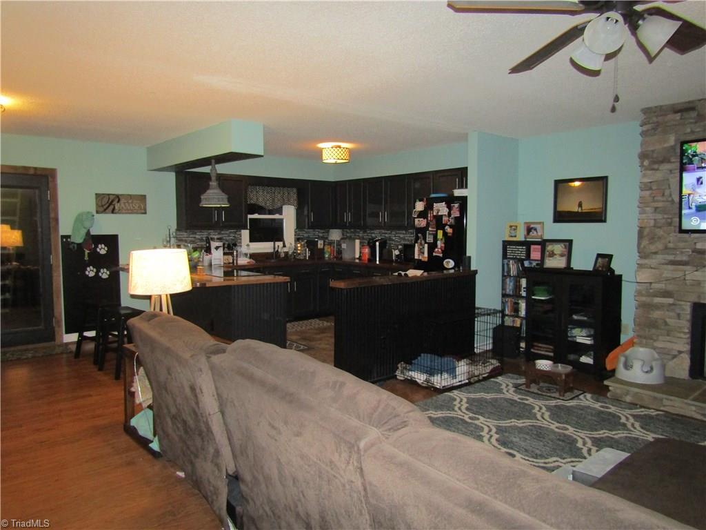 7115 North River Road Oak Ridge, NC 27310 - Photo 3 of 11