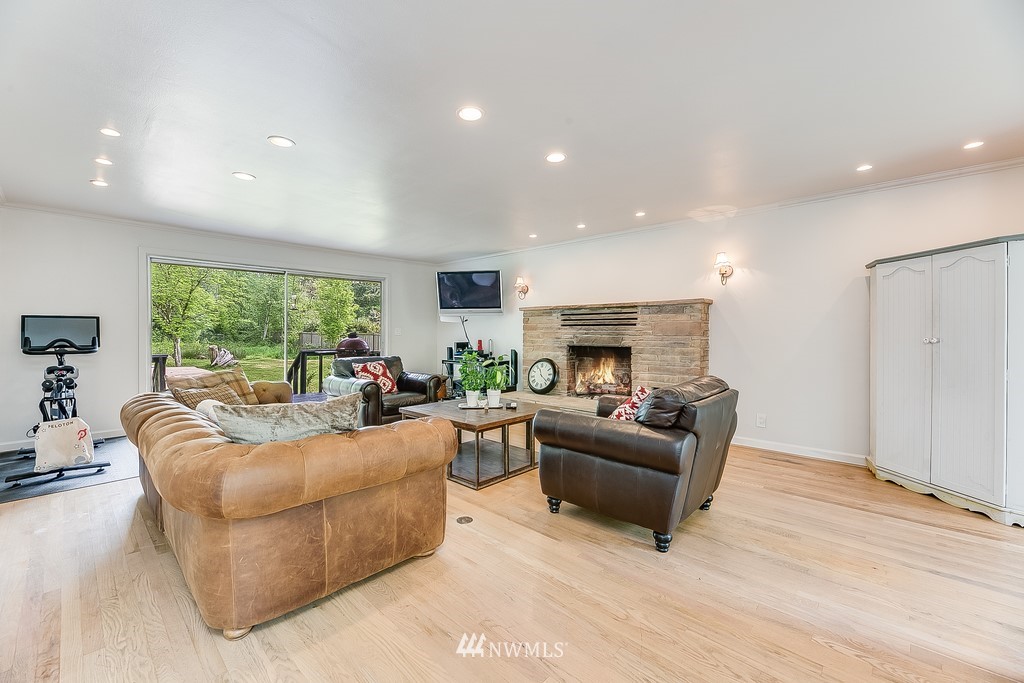 15114 Southeast 107th Street Renton, WA 98059 - Photo 11 of 35 Gallery Image 11