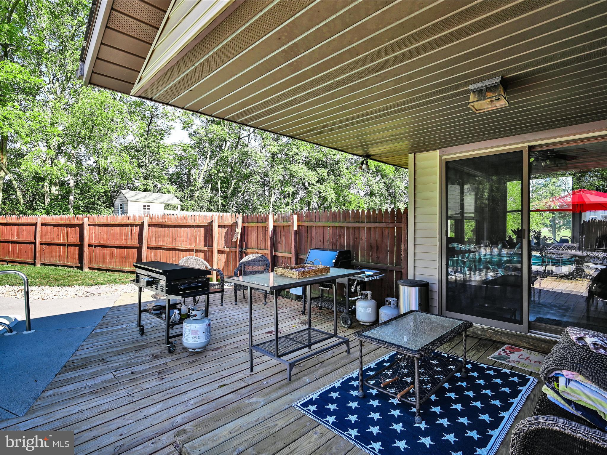 128 Old Ebenezer Road Lebanon, PA 17046 - Photo 12 of 16 Deck