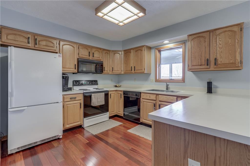 4239 Moss Ridge Lane Indianapolis, IN 46237 - Photo 10 of 27 Gallery Image 10