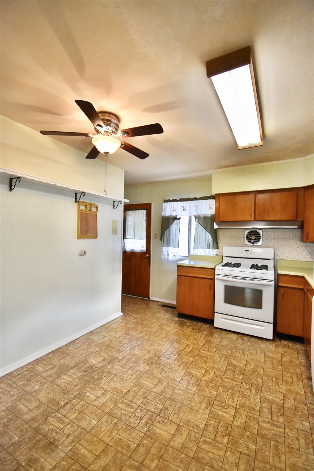 1112 Berkley Road Lafayette, IN 47904 - Photo 9 of 11 Gallery Image 9