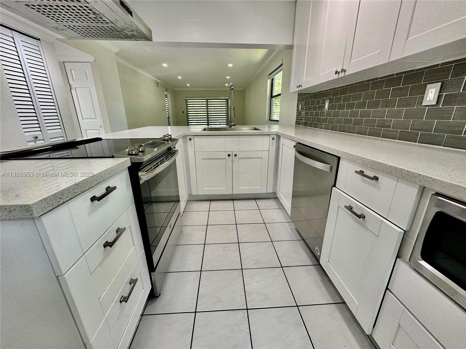 9746 West McNab Road, Unit 212 Tamarac, FL 33321 - Photo 2 of 57 Gallery Image 2