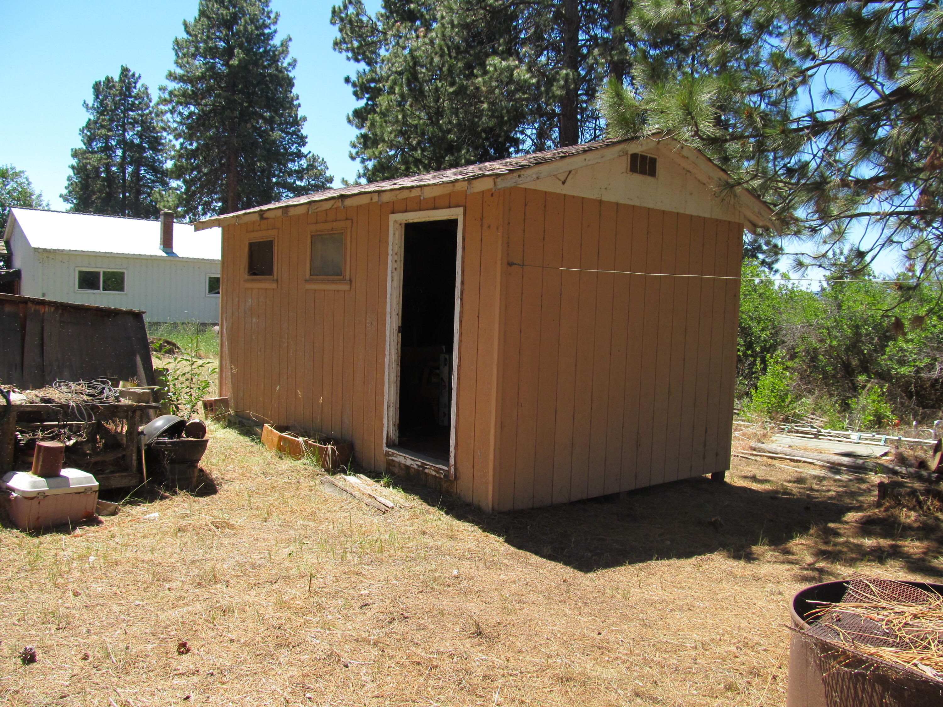 37724 Modoc Point Road Chiloquin, OR 97624 - Photo 3 of 8 IMG_0471