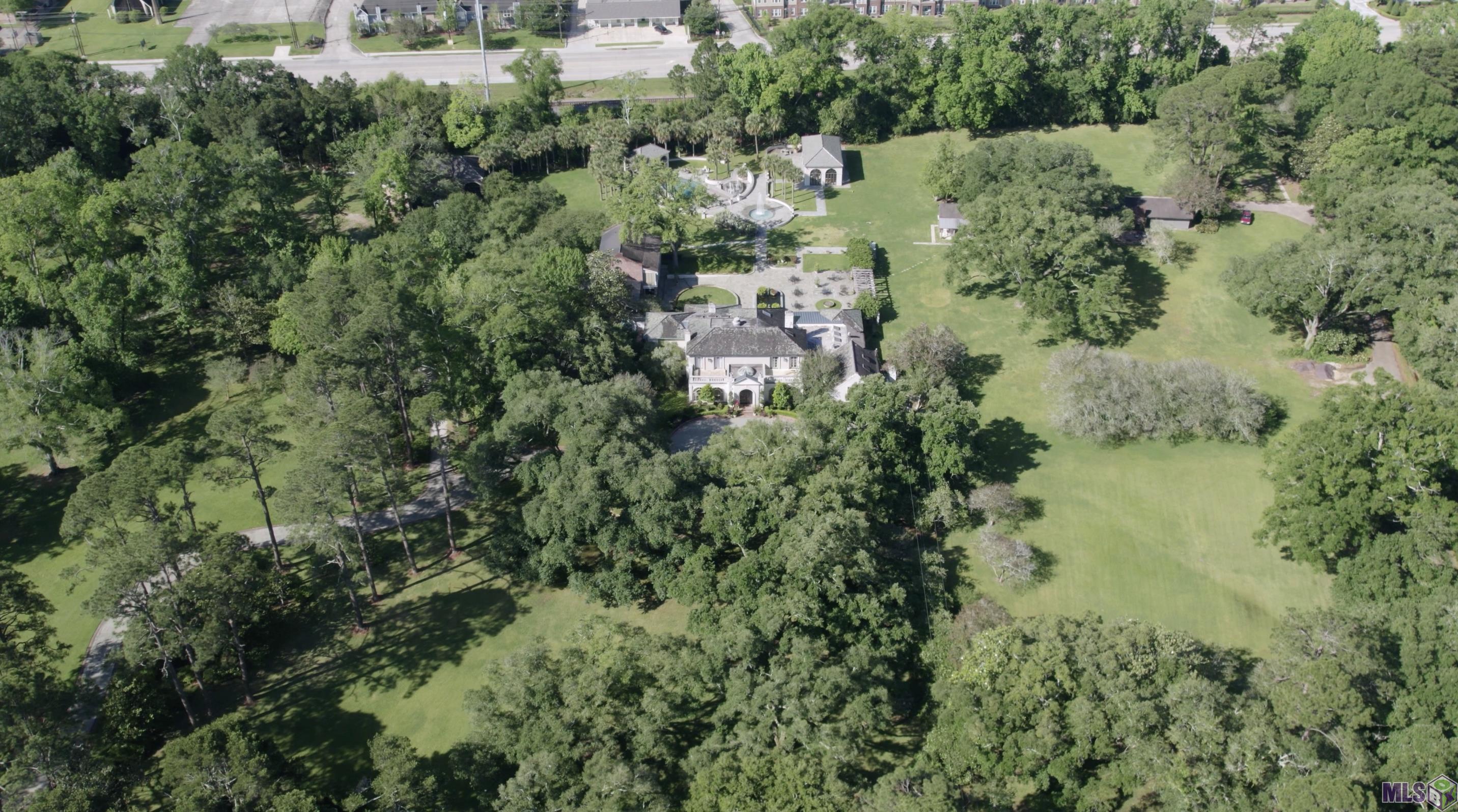 6088 Moss Lane Baton Rouge, LA 70808 - Photo 2 of 40