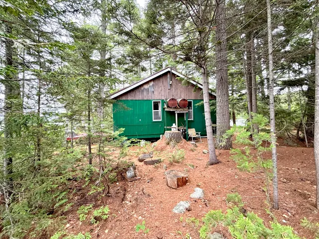 $289,000 | 021 1st, Millinocket, ME 04462