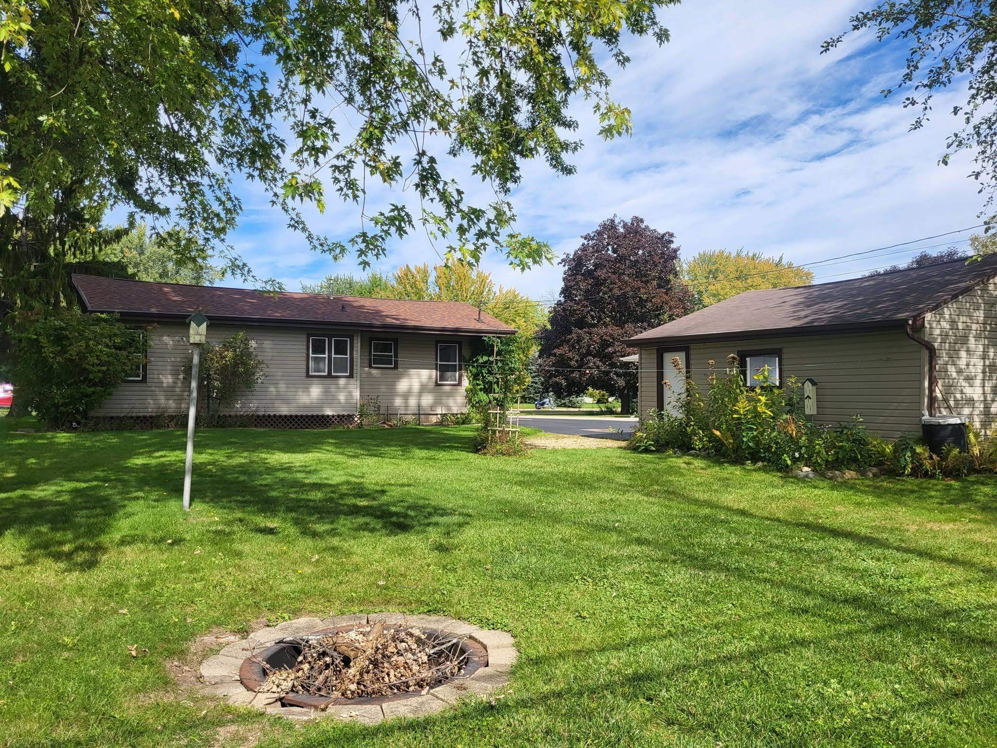 1703 Plank Road Menasha, WI 54952 - Photo 2 of 33 Gallery Image 2