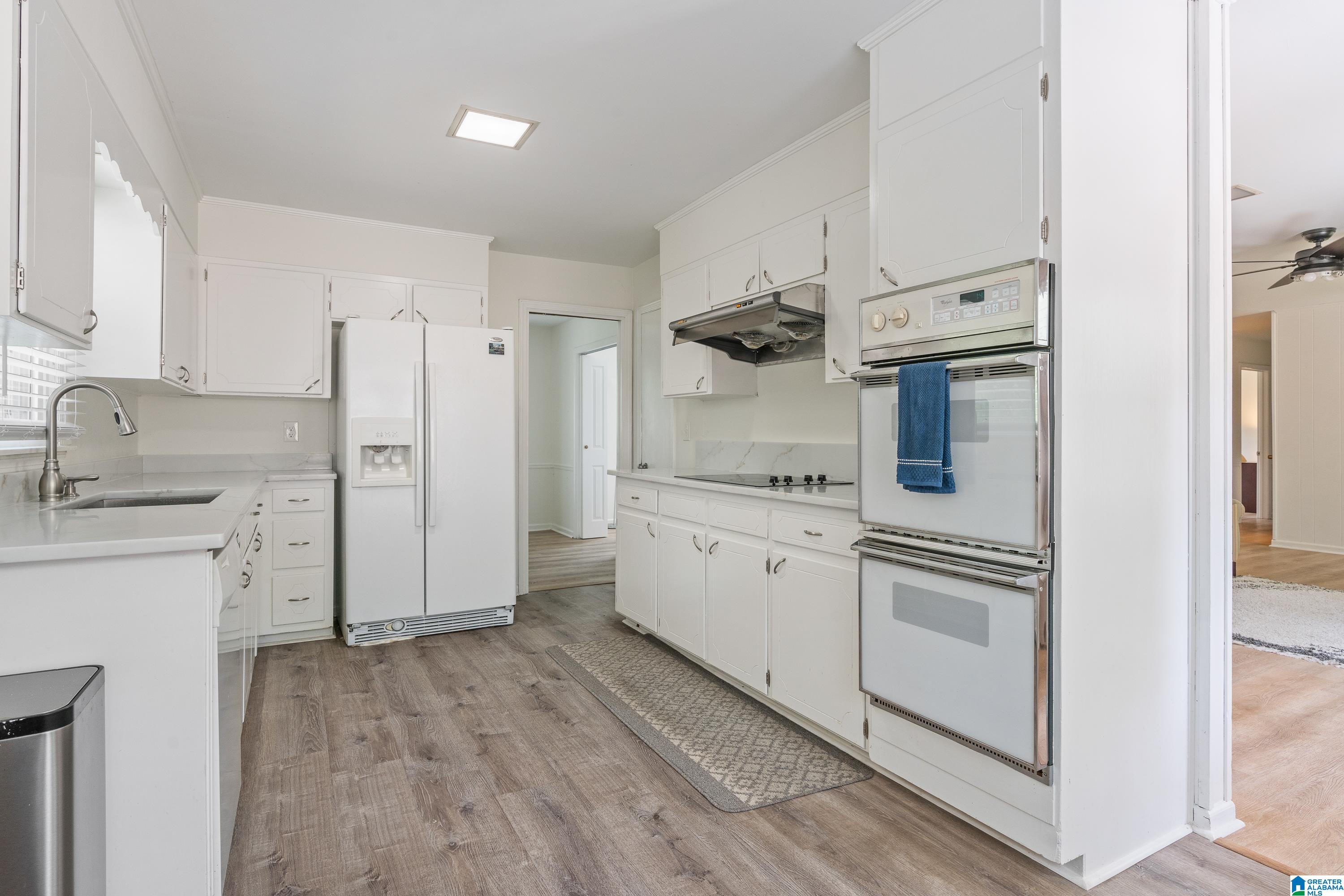 1416 Round Hill Road Birmingham, AL 35216 - Photo 9 of 35