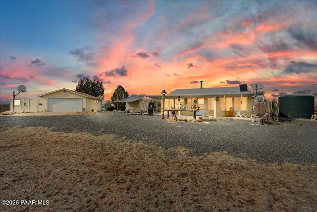 $315,000 | 44044 North Haywire Road, Ash Fork, AZ 86320