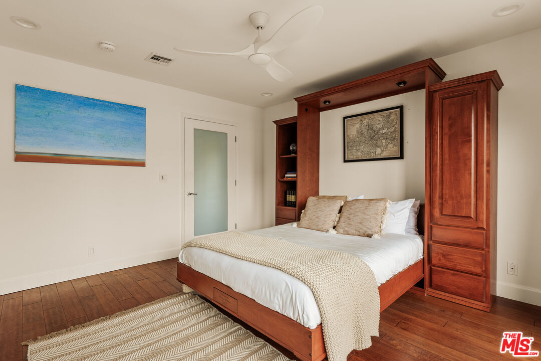 6644 Vista Del Mar Playa del Rey, CA 90293 - Photo 17 of 25